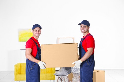 Removals van service for homes and flats in Finsbury Park