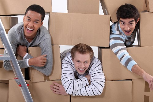 Commercial moving van support for businesses in Finsbury Park