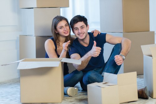 Local moving truck prepared for residential and commercial moves around Finsbury Park