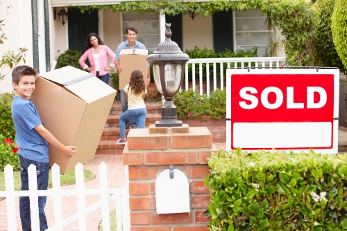 Careful packing and moving boxes for a flat move in North London